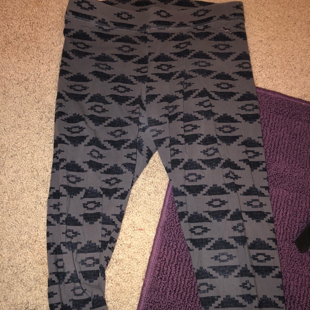 Victoria’s Secret leggings